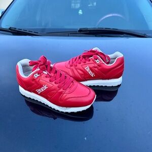 Red Etonics